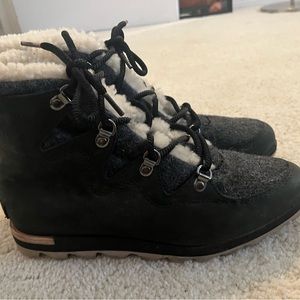 Sorel Cattail boot black
